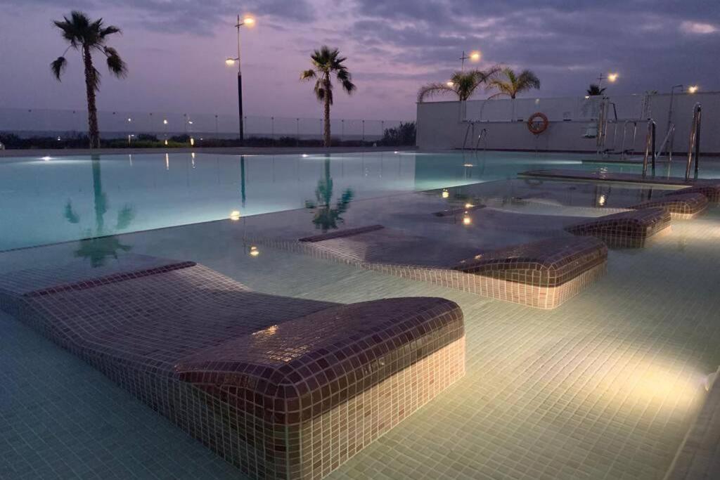 Amazing Duna Seafront Apartamento Torrox
