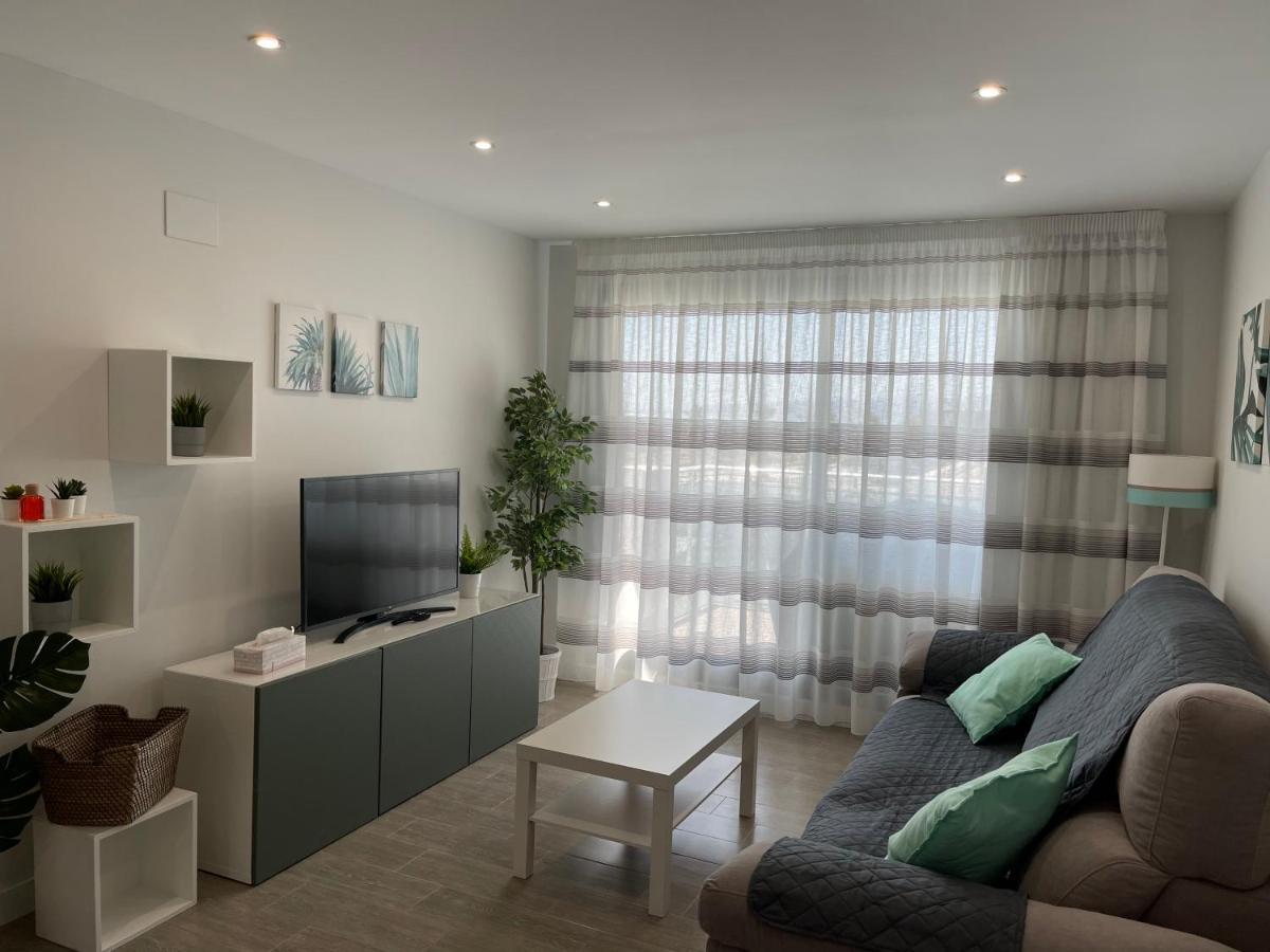 Amazing Duna Seafront Apartment Torrox